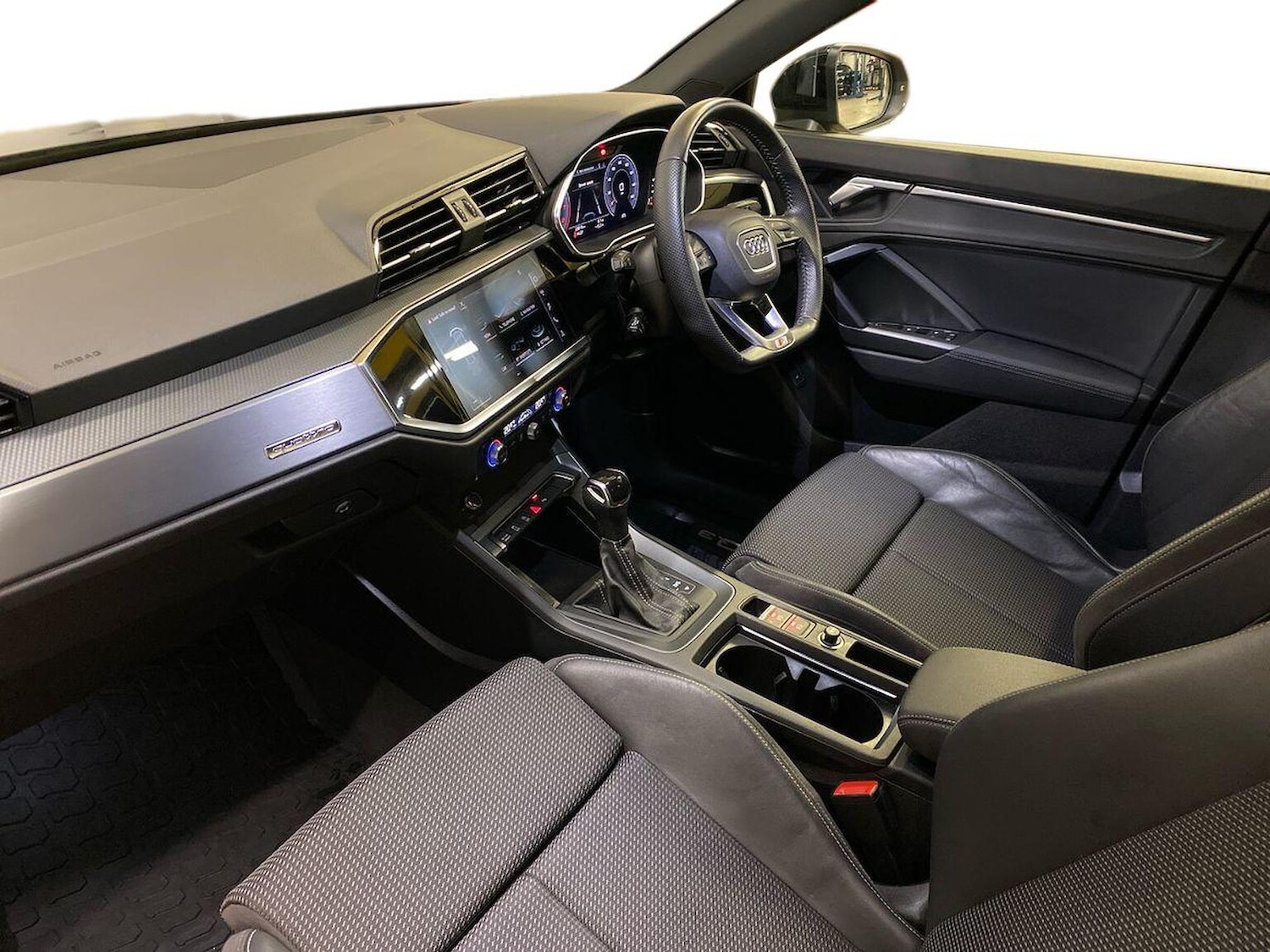 Used Audi Q3 2019 for sale - 76650191: Photo 7