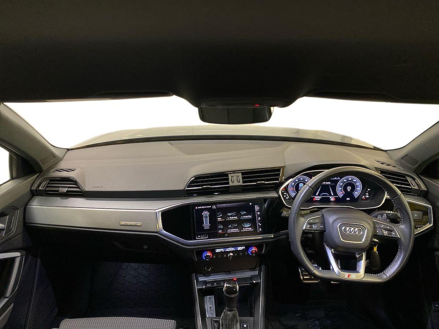 Used Audi Q3 2019 for sale - 76650191: Photo 8