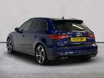 Used Audi A3 2019 for sale - 76093601: Photo 2