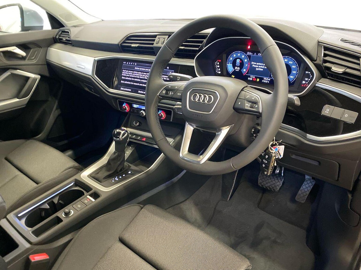 Used Audi Q3 2025 for sale - 76114308: Photo 15
