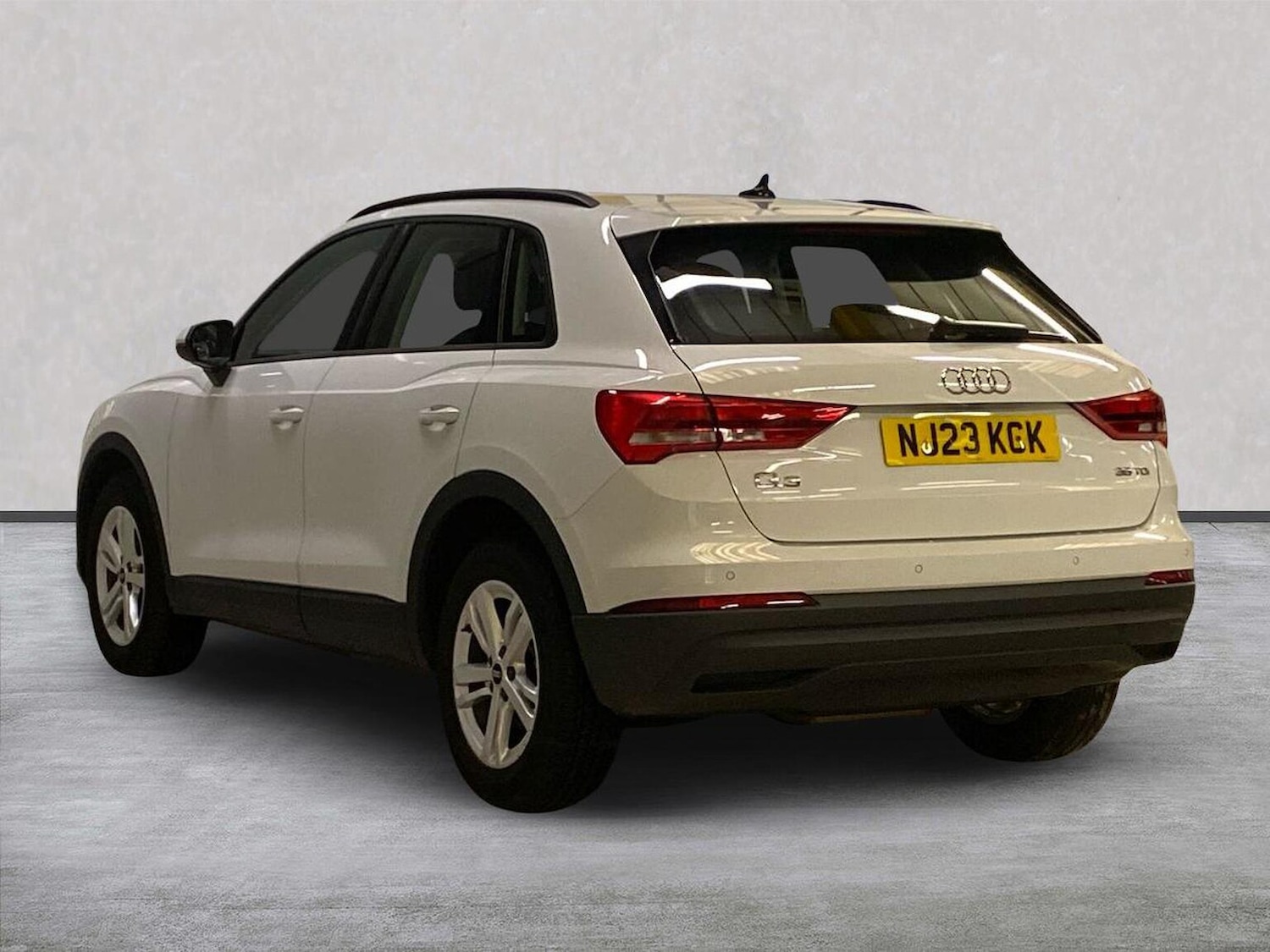Used Audi Q3 2023 for sale - 76396865: Photo 2