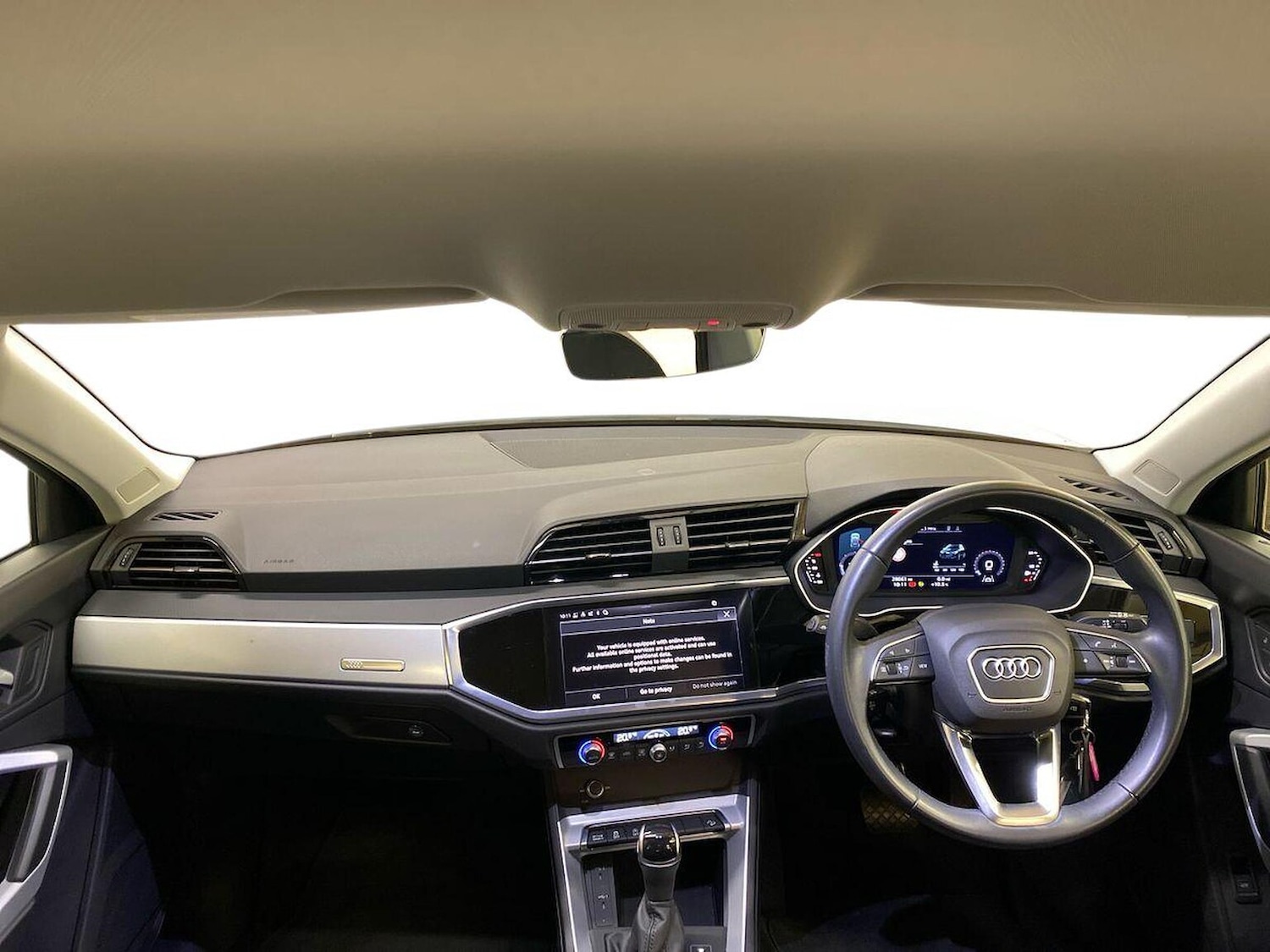 Used Audi Q3 2023 for sale - 76396865: Photo 8