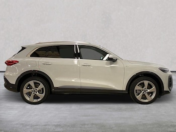 Used Audi Q5 2025 for sale - 79380141: Photo