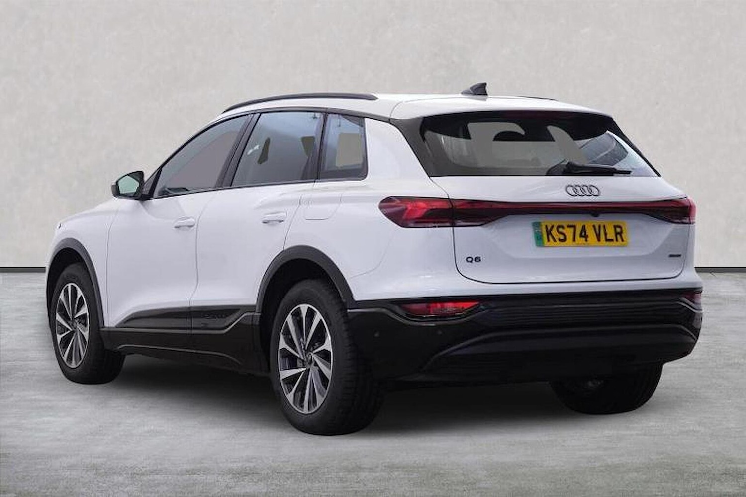 Used Audi Q6 e-tron 2025 for sale - 76396934: Photo 2