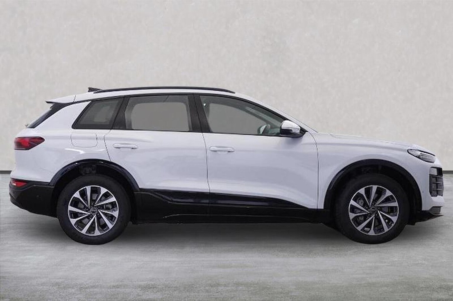 Used Audi Q6 e-tron 2025 for sale - 76396934: Photo 3