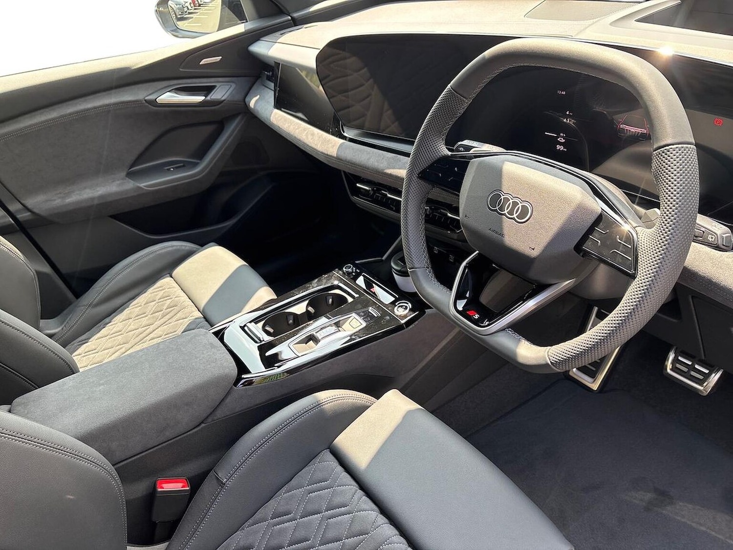 Used Audi Q6 e-tron 2025 for sale - 76770096: Photo 15