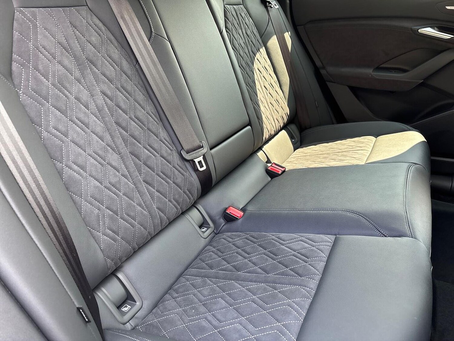 Used Audi Q6 e-tron 2025 for sale - 76770096: Photo 16