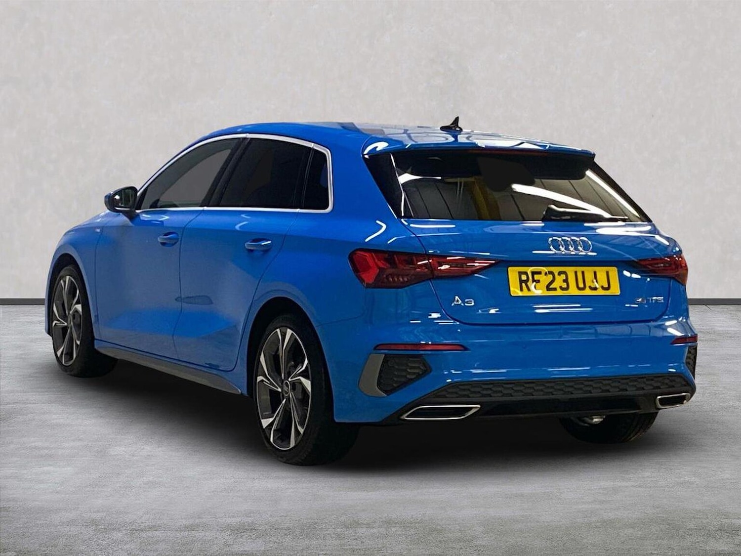 Used Audi A3 2023 for sale - 76330029: Photo 2