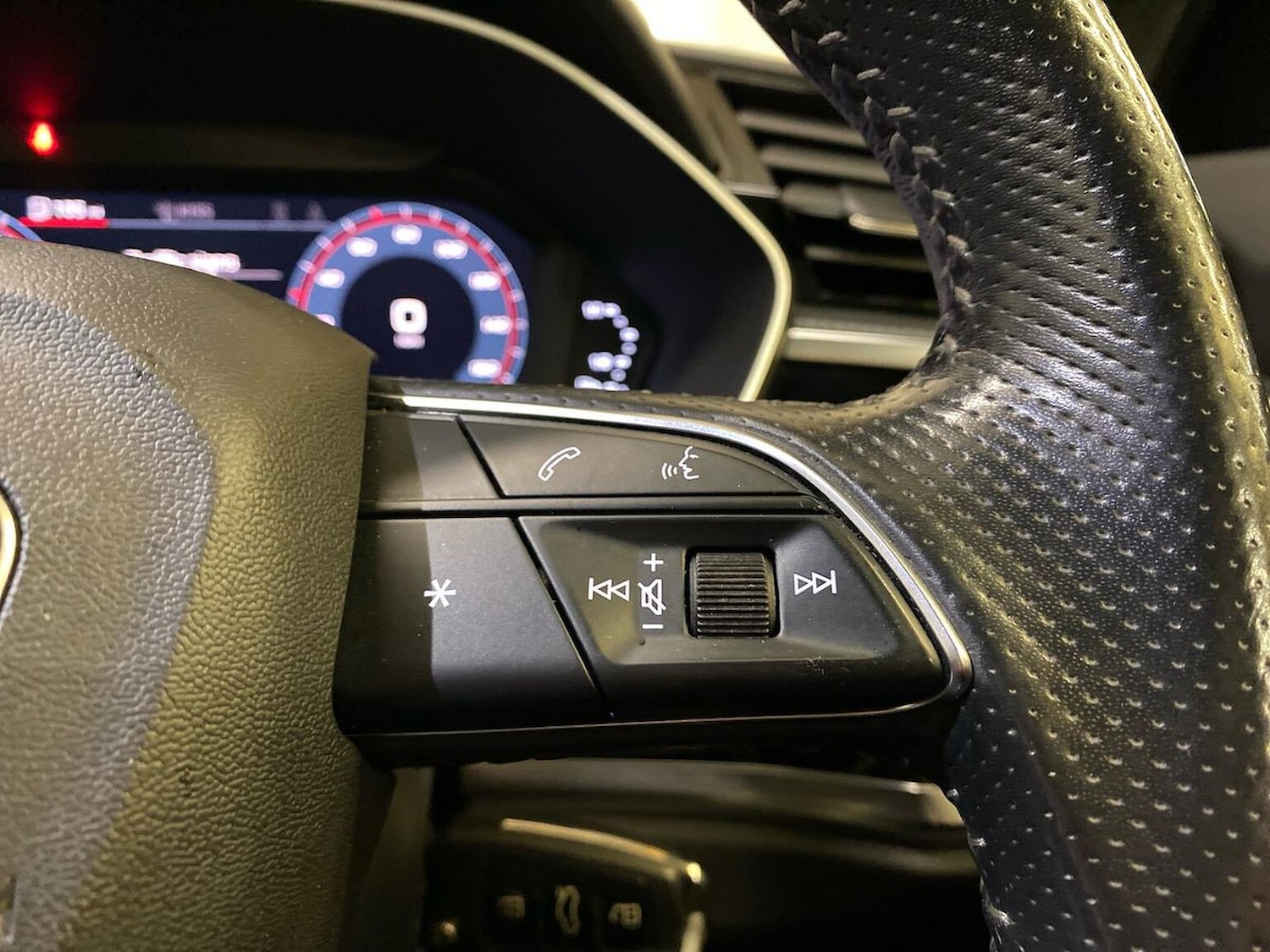 Used Audi Q3 2020 for sale - 76353646: Photo 27