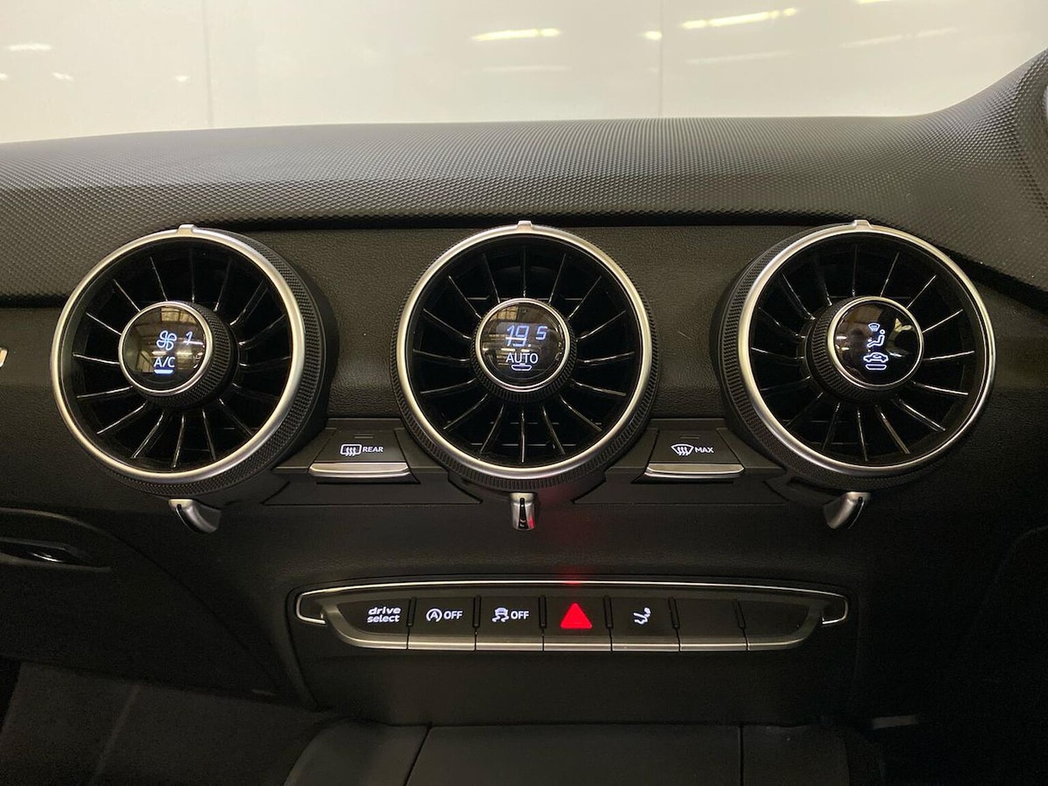 Used Audi TT 2023 for sale - 76046073: Photo 12