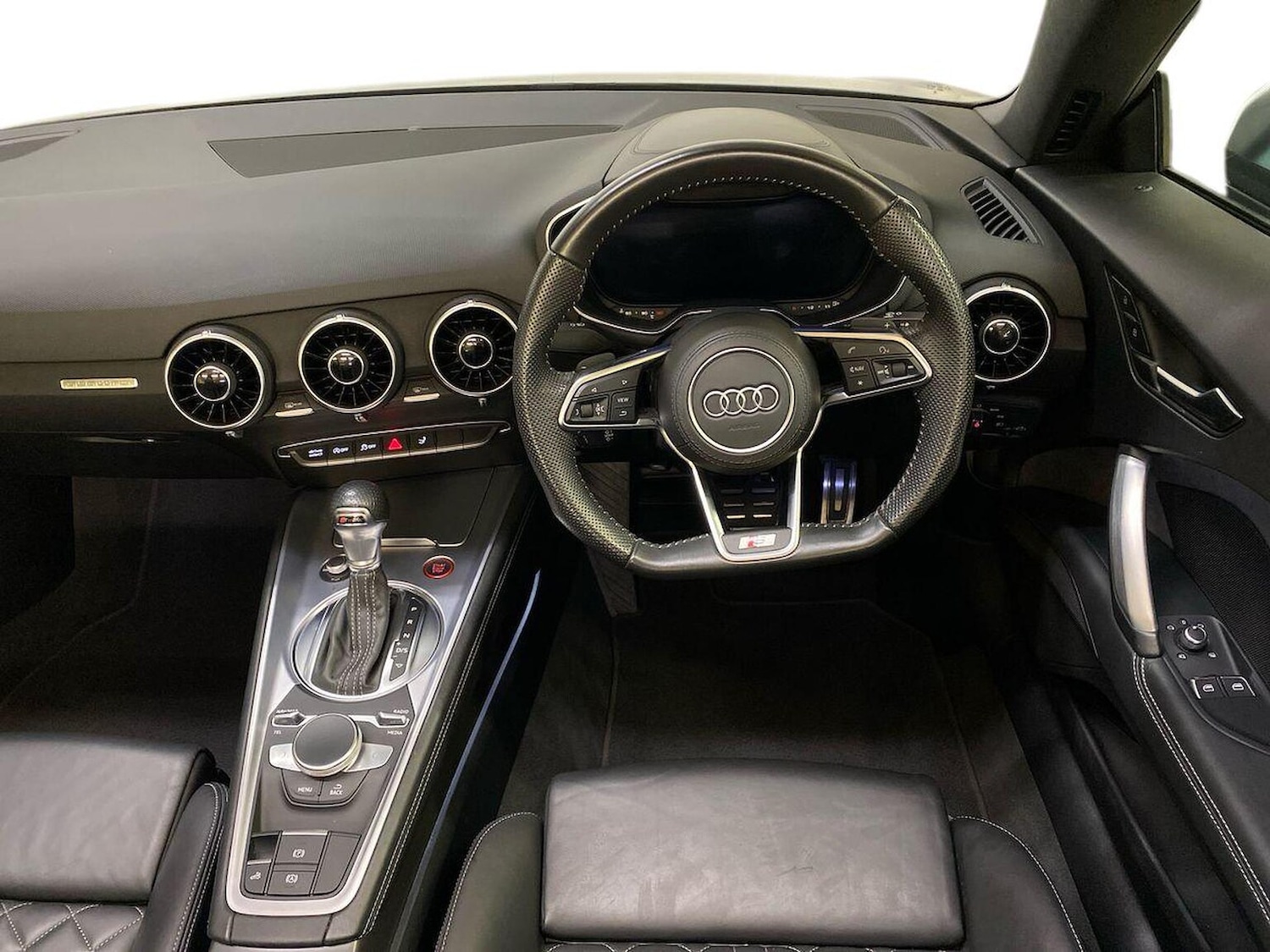 Used Audi TT 2023 for sale - 76046073: Photo 9