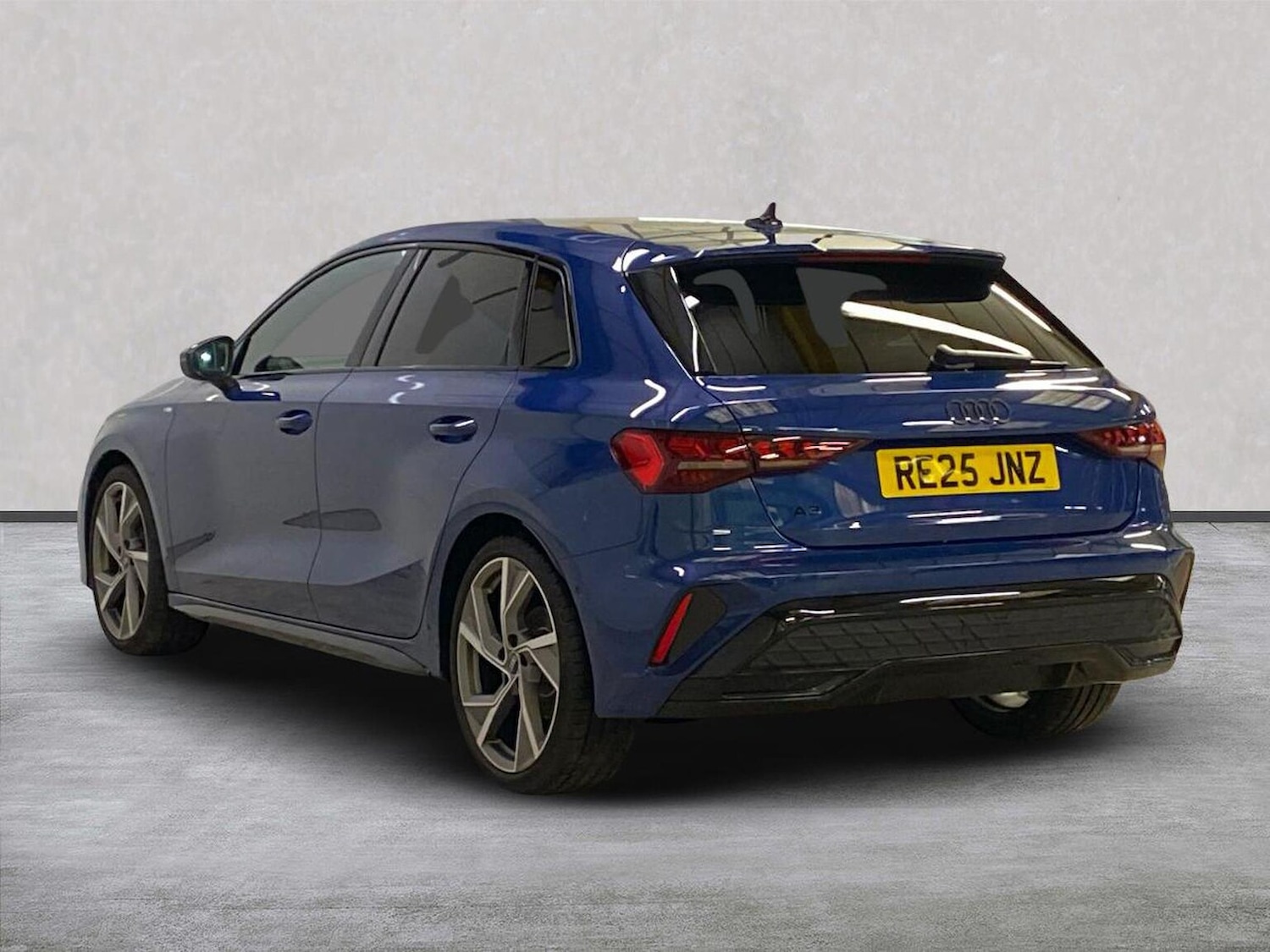 Used Audi A3 2025 for sale - 76027593: Photo 2