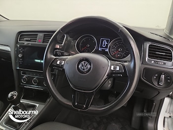 Used Volkswagen Golf 2019 for sale - 78867497: Photo