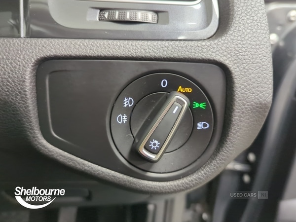 Used Volkswagen Golf 2019 for sale - 76327500: Photo 32