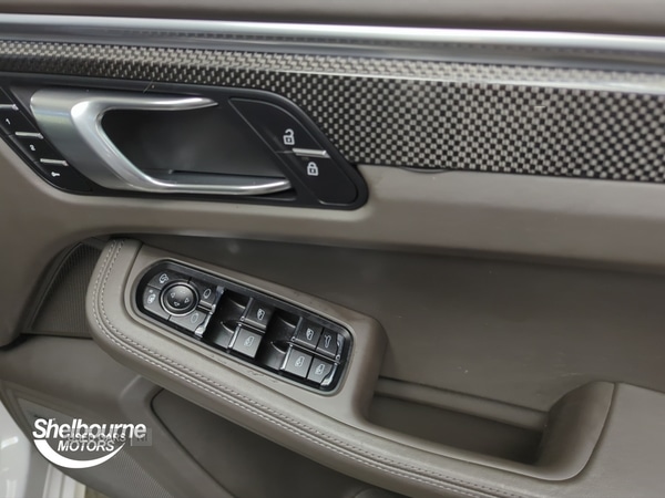Used Porsche Macan 2020 for sale - 76123194: Photo 19