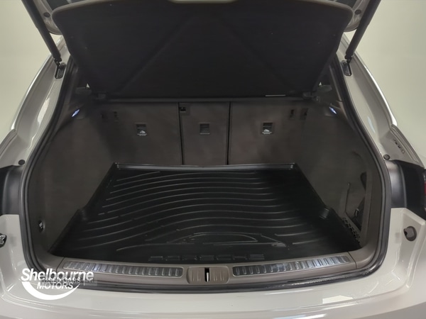 Used Porsche Macan 2020 for sale - 76123194: Photo 21