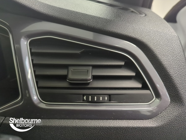 Used Volkswagen T-Roc 2021 for sale - 76260813: Photo 28