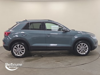 Used Volkswagen T-Roc 2024 for sale - 78185976: Photo