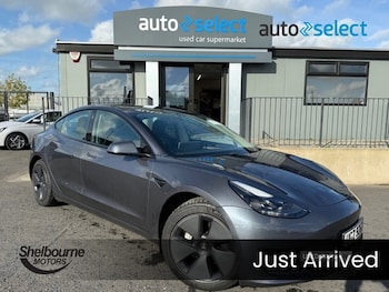 Tesla - Model 3