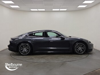 Used Porsche Taycan 2020 for sale - 77754557: Photo
