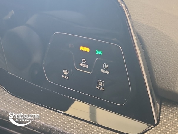 Used Volkswagen Golf 2024 for sale - 76621173: Photo 5