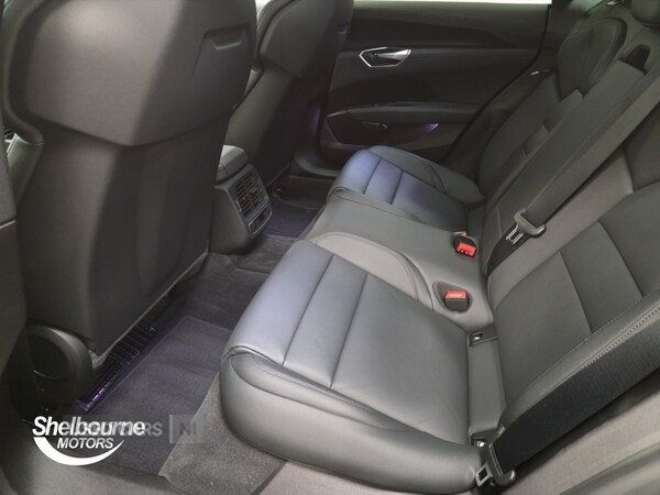 Used Audi e-tron GT 2022 for sale - 77754526: Photo 8