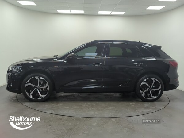 Used Audi e-tron 2021 for sale - 76308364: Photo 14