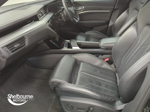 Used Audi e-tron 2021 for sale - 76308364: Photo 9