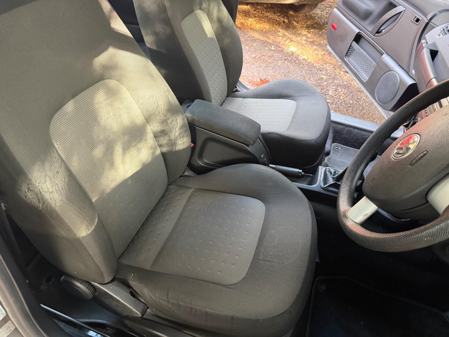 Used Volkswagen Beetle 2011 for sale - 76728910: Photo 12