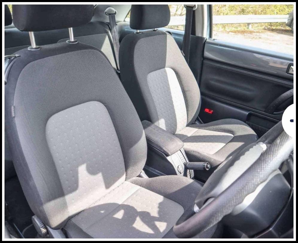 Used Volkswagen Beetle 2011 for sale - 76728910: Photo 6