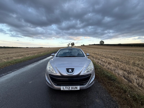 Used Peugeot RCZ 2012 for sale - 75669787: Photo 2