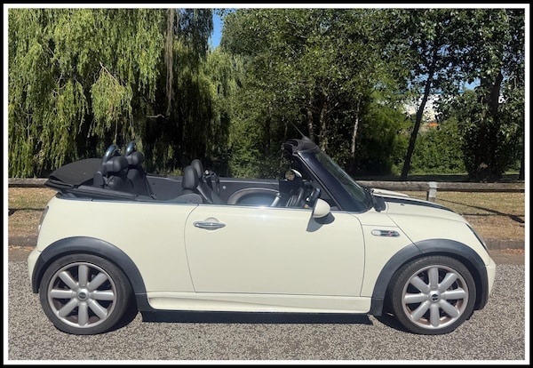 Used MINI Convertible 2008 for sale - 75670203: Photo 11