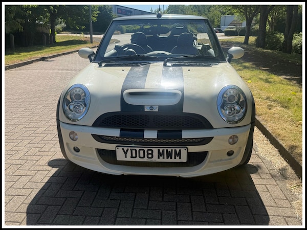 Used MINI Convertible 2008 for sale - 75670203: Photo 4