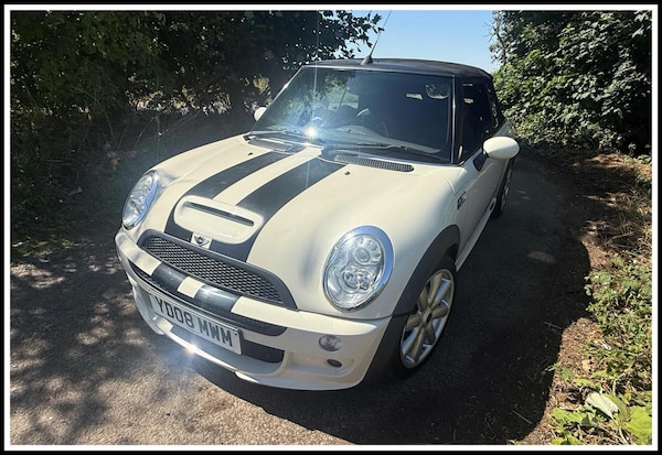 Used MINI Convertible 2008 for sale - 75670203: Photo 6