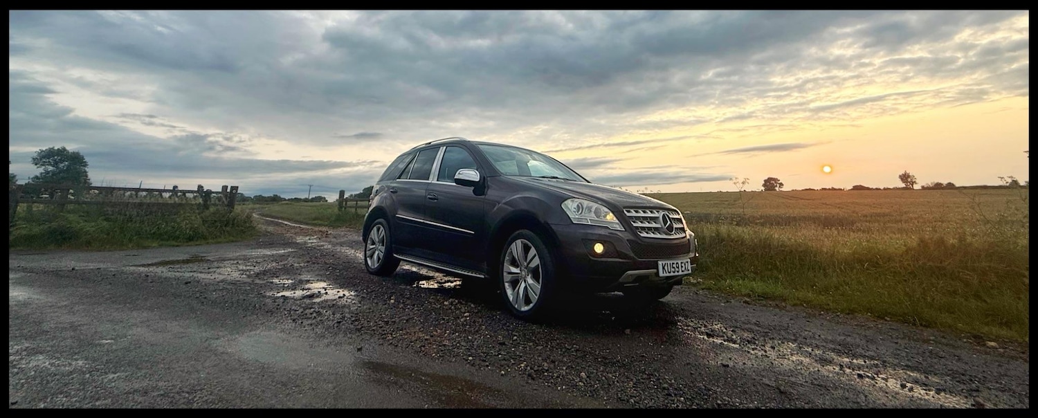 Used Mercedes-Benz M Class 2009 for sale - 76989513: Photo 8