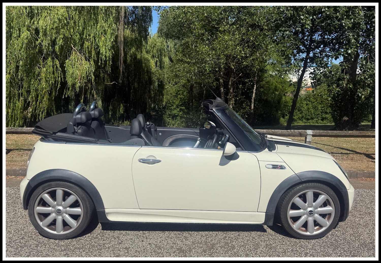 Used MINI Convertible 2008 for sale - 76987848: Photo 11