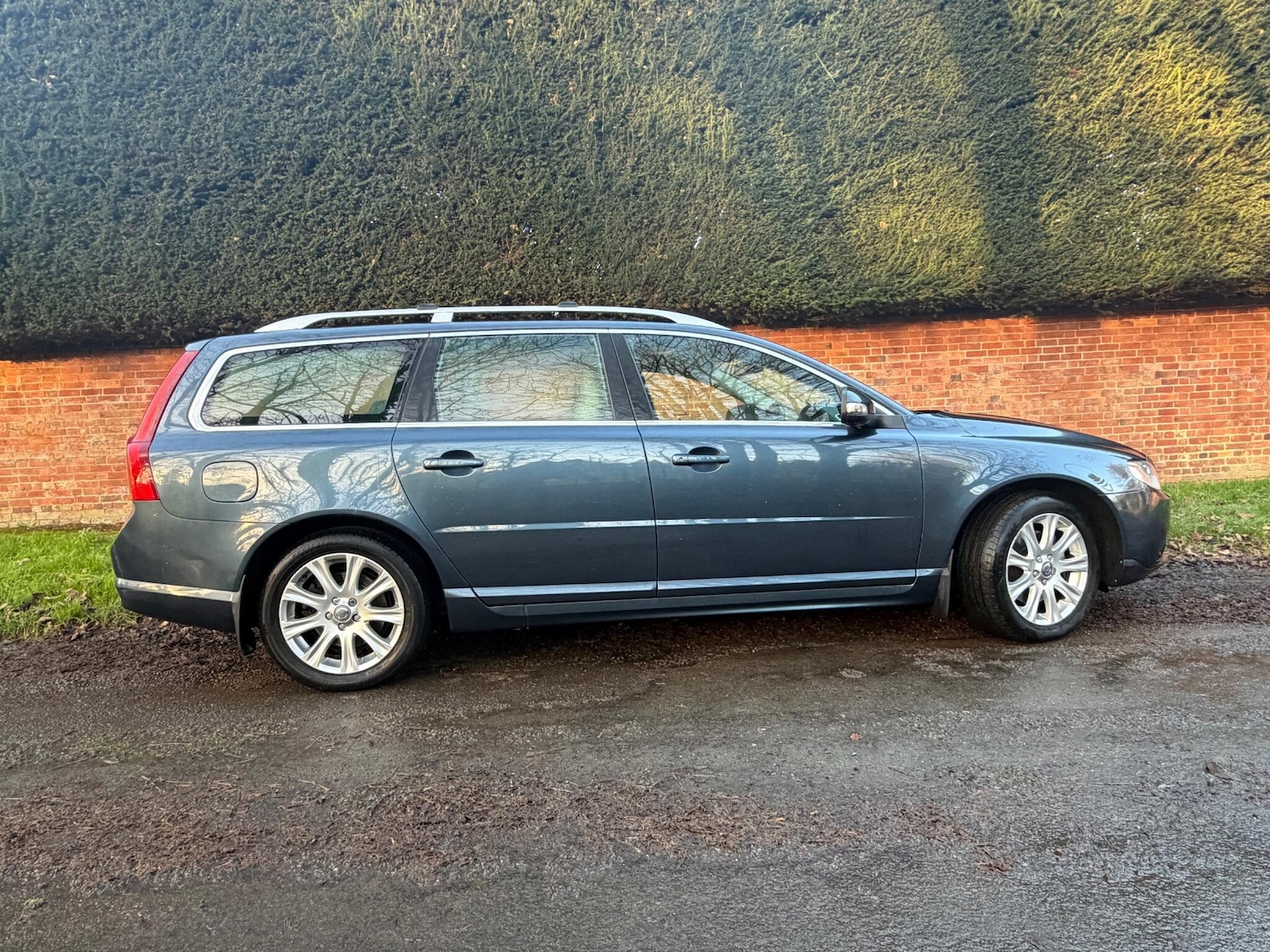 Used Volvo V70 2008 for sale - 77015937: Photo 17