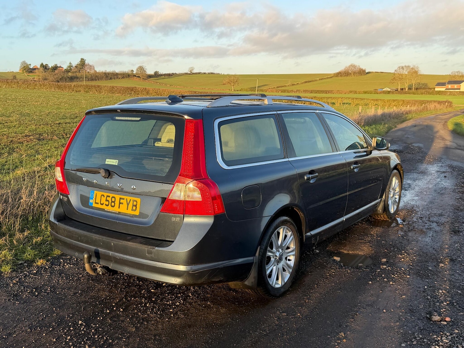Used Volvo V70 2008 for sale - 77015937: Photo 19
