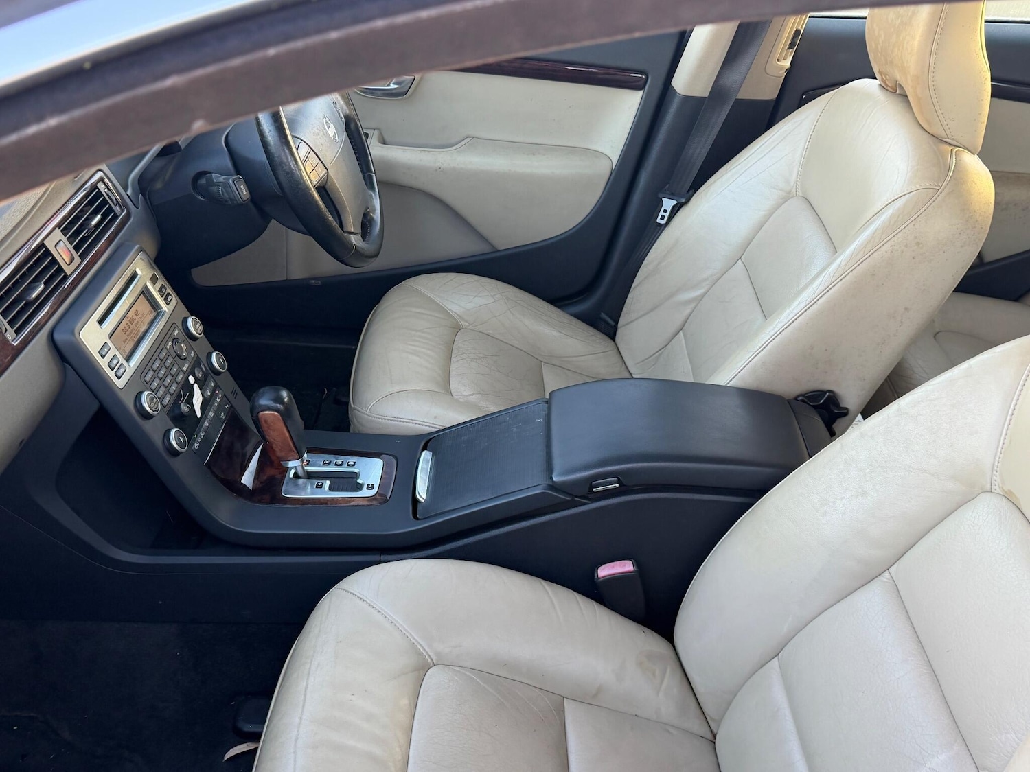 Used Volvo V70 2008 for sale - 77015937: Photo 23