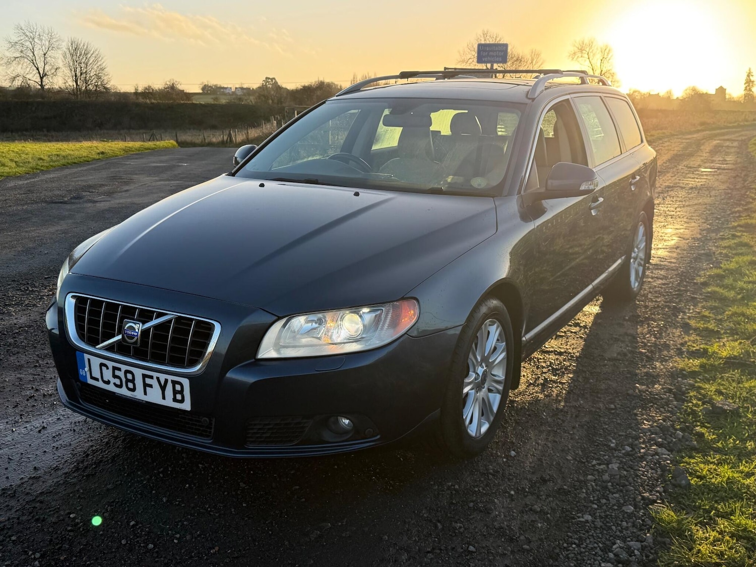 Used Volvo V70 2008 for sale - 77015937: Photo 3
