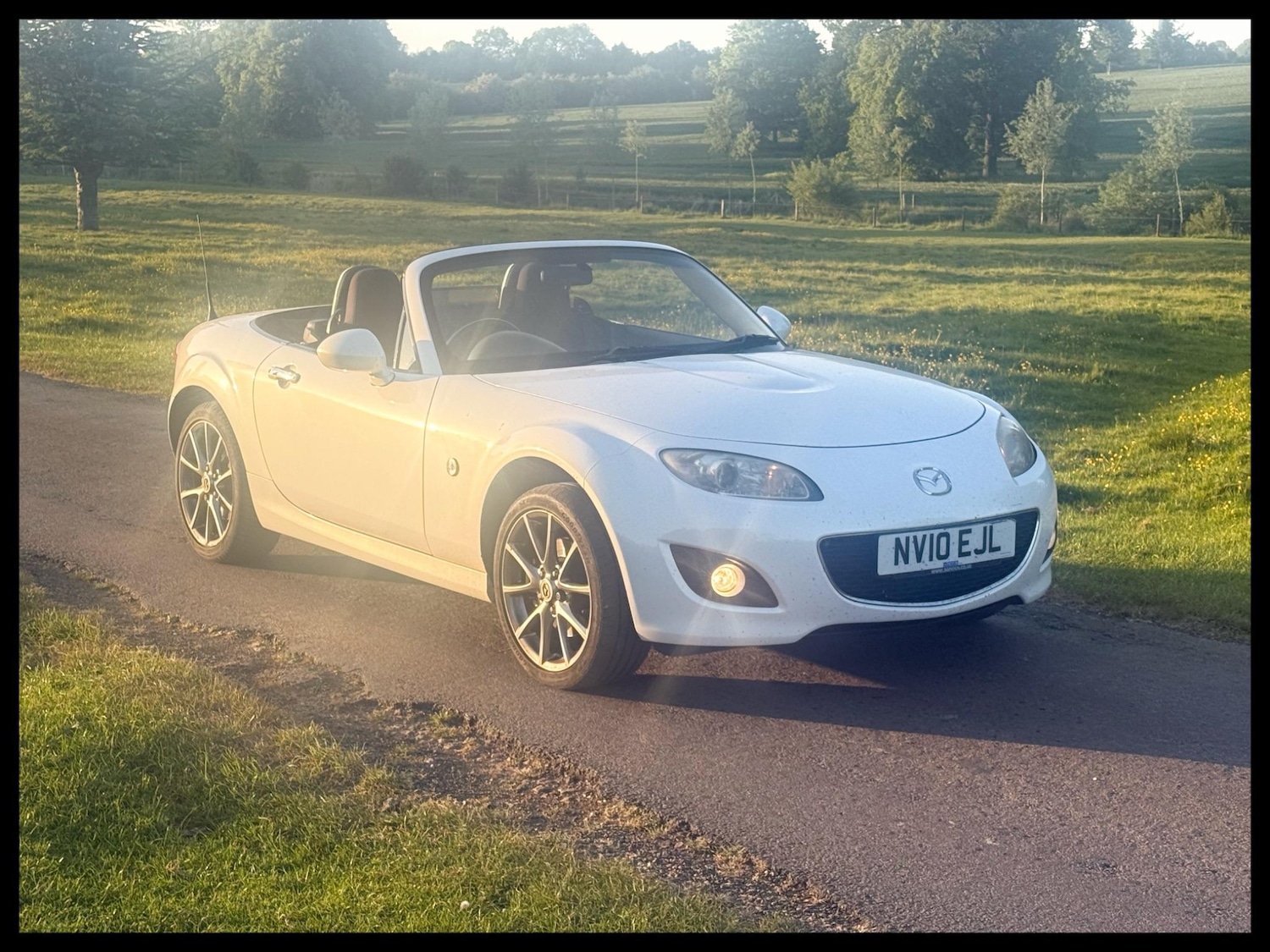 Used Mazda MX-5 2010 for sale - 76108865: Photo 2