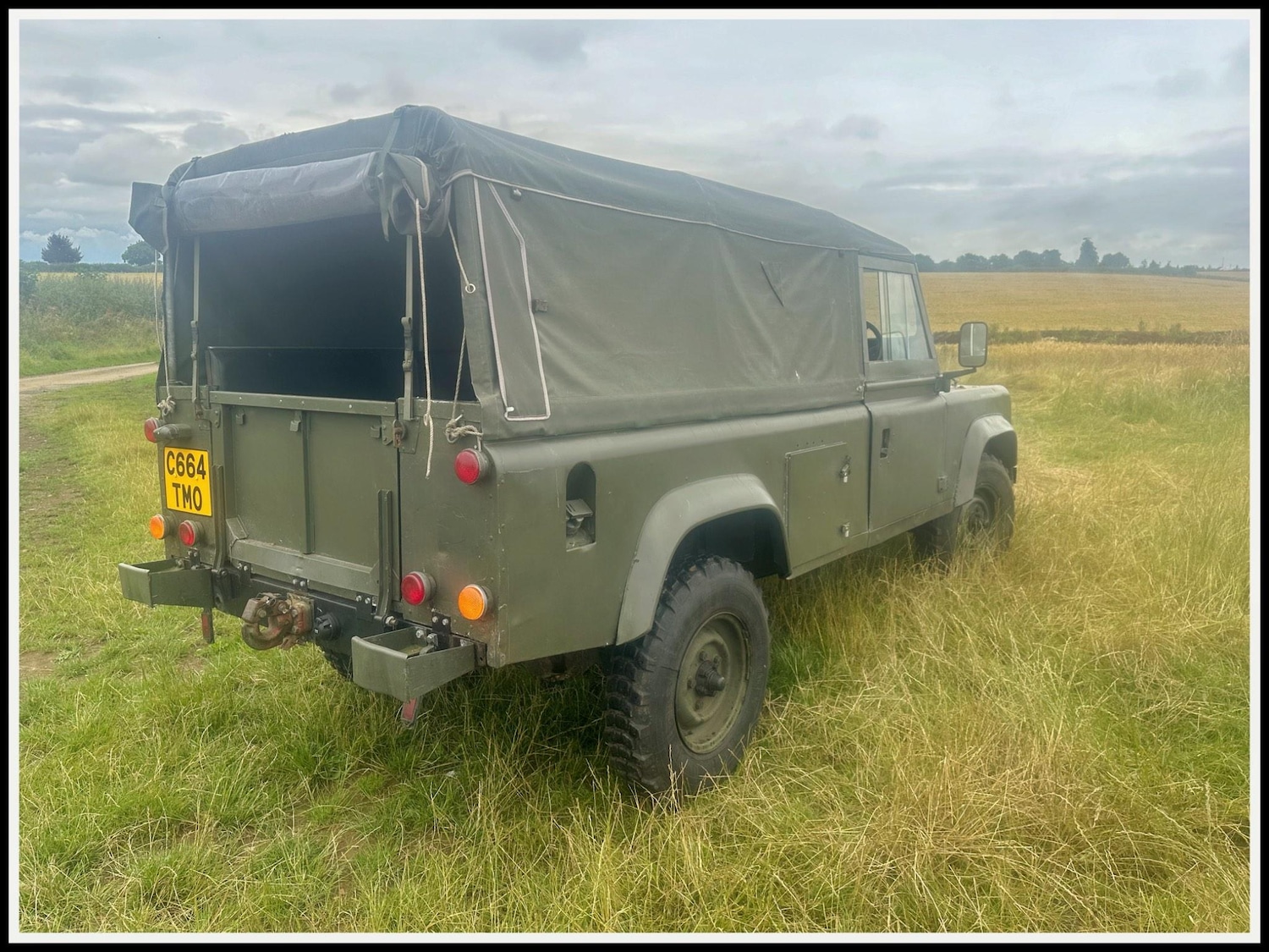 Used Land Rover Defender 110 2004 for sale - 76012599: Photo 16