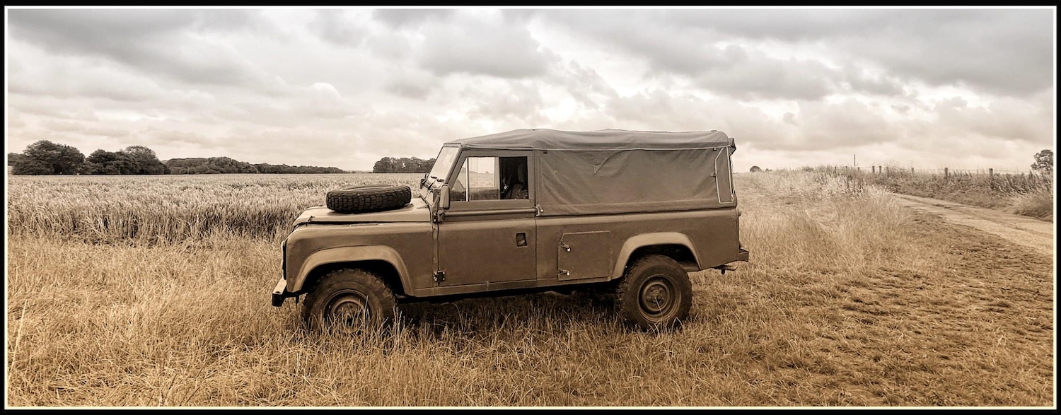 Used Land Rover Defender 110 2004 for sale - 76012599: Photo 17