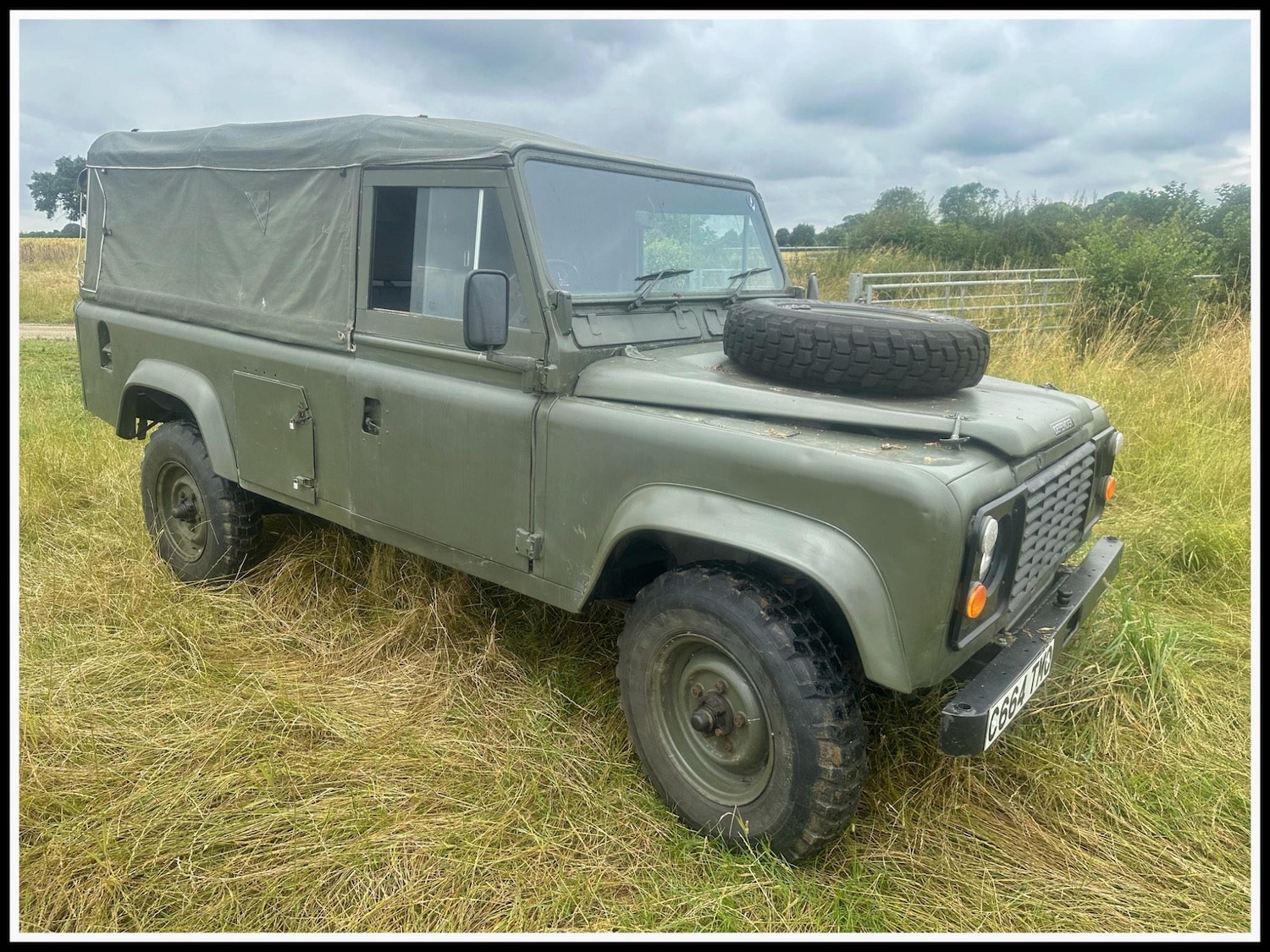 Used Land Rover Defender 110 2004 for sale - 76012599: Photo 8