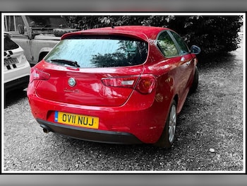 Used Alfa Romeo Giulietta 2011 for sale - 76991171: Photo