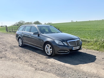 Used Mercedes-Benz E Class 2010 for sale - 78362475: Photo