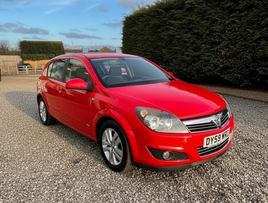 Used Vauxhall Astra 2009 for sale - 77291141: Photo 2
