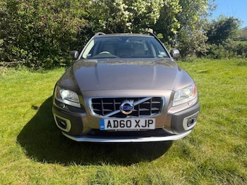 Used Volvo XC70 2010 for sale - 78375369: Photo