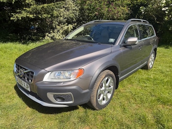 Used Volvo XC70 2010 for sale - 78375369: Photo