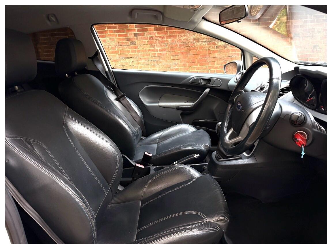 Used Ford Fiesta 2011 for sale - 75991323: Photo 22